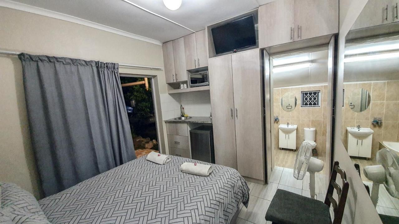 Home Away From Home Pinetown Eksteriør bilde