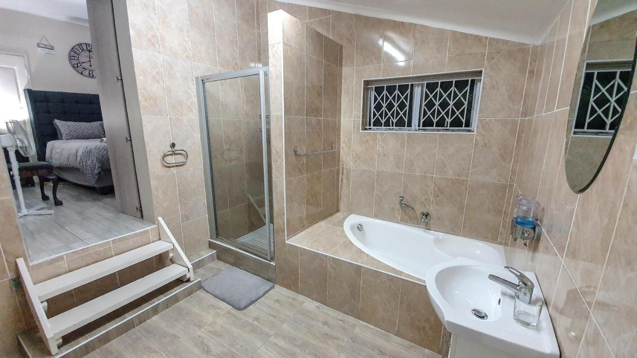 Home Away From Home Pinetown Eksteriør bilde