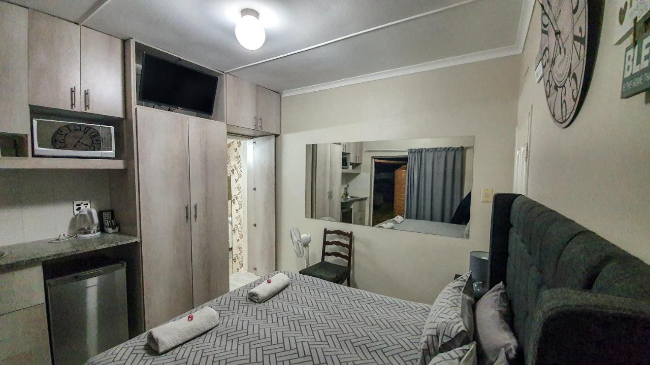 Home Away From Home Pinetown Eksteriør bilde